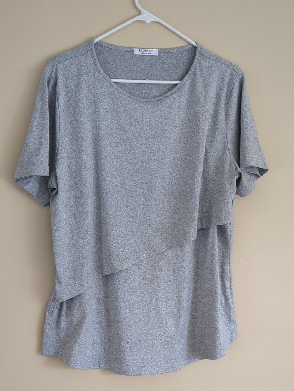 Large Ekouaer Gray Nursing Pumping Breastfeeding Top